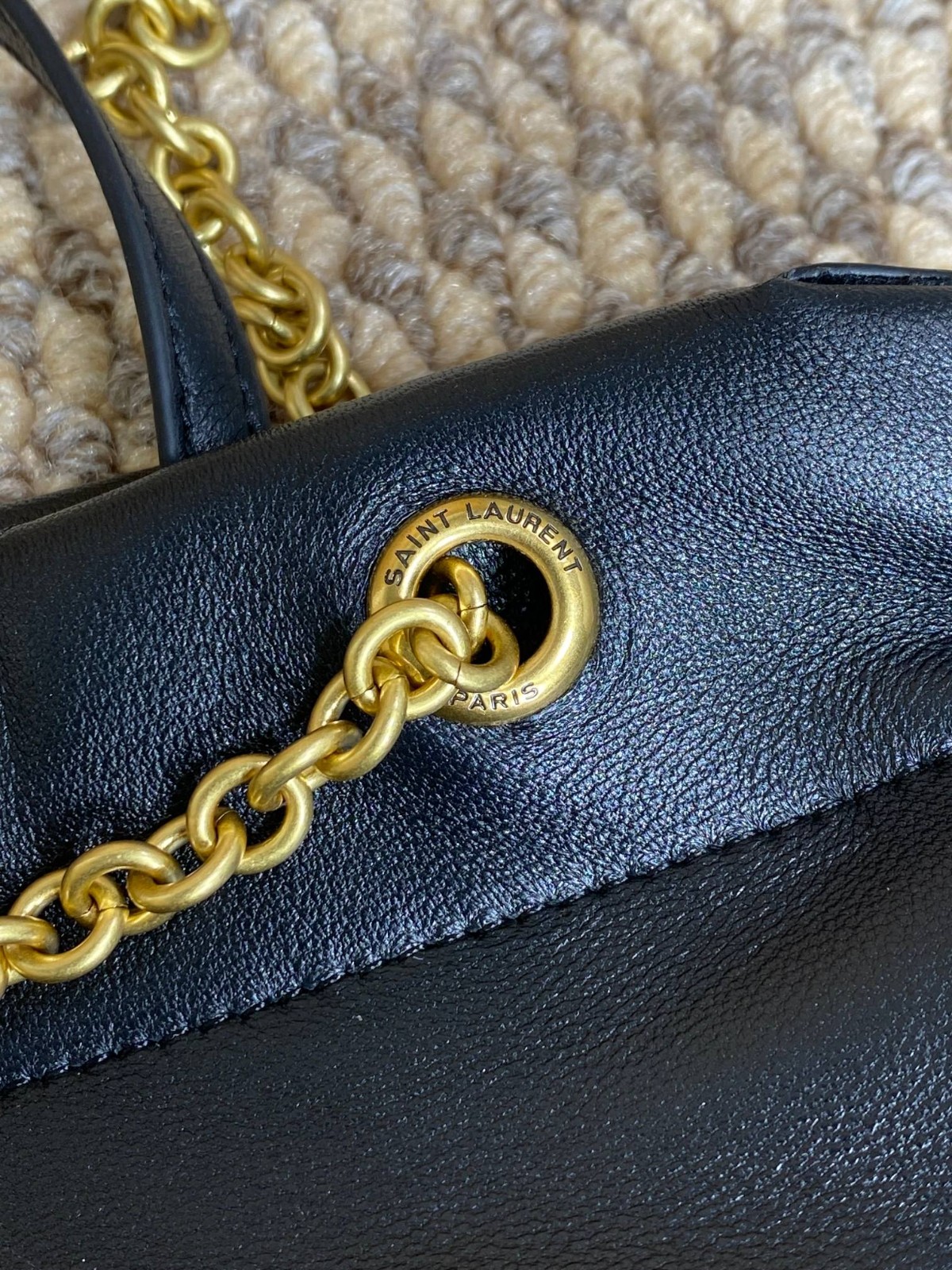 026 85123222 size 39x33x2cm