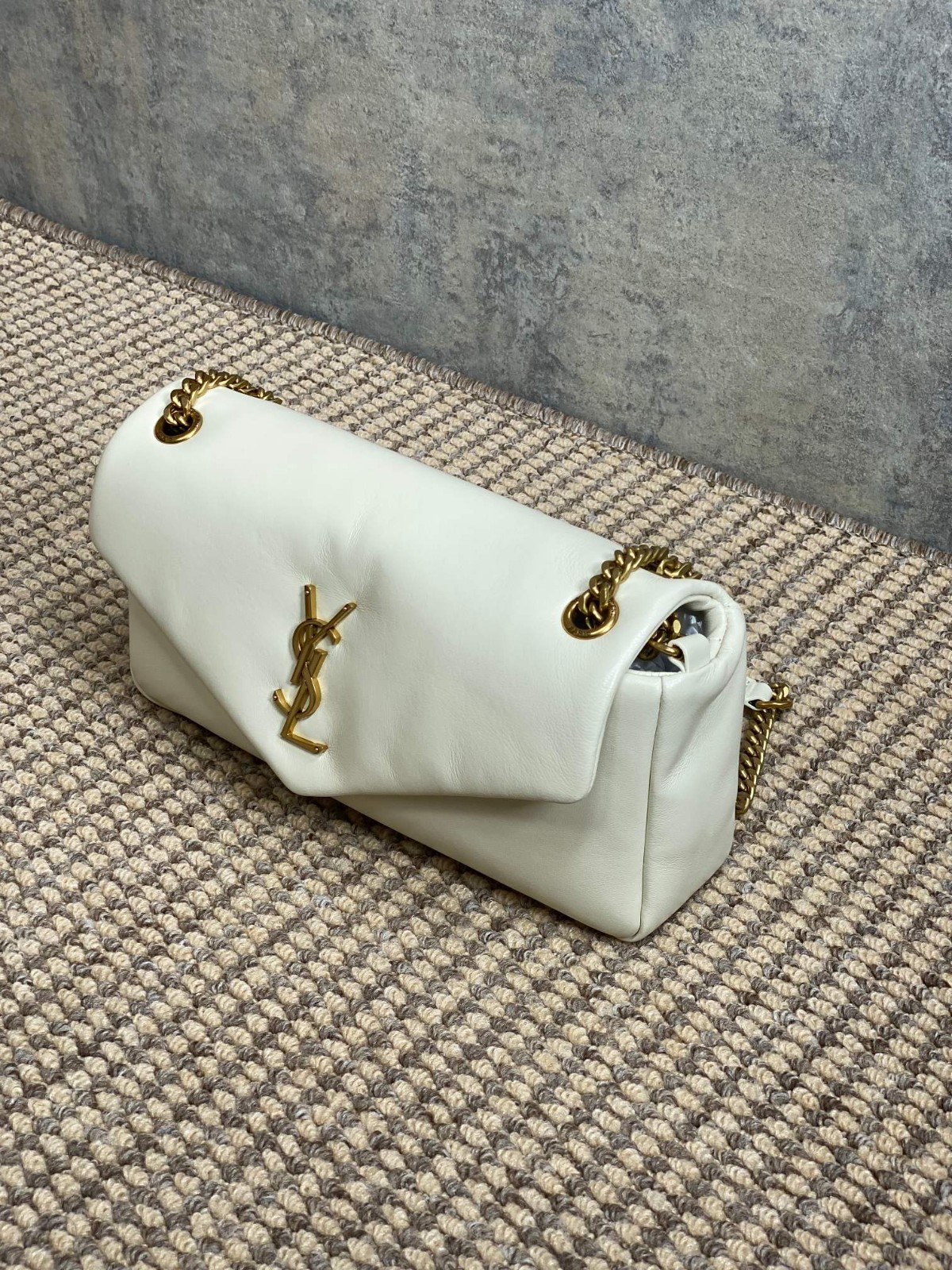 025 68123202 size 26x14x7cm