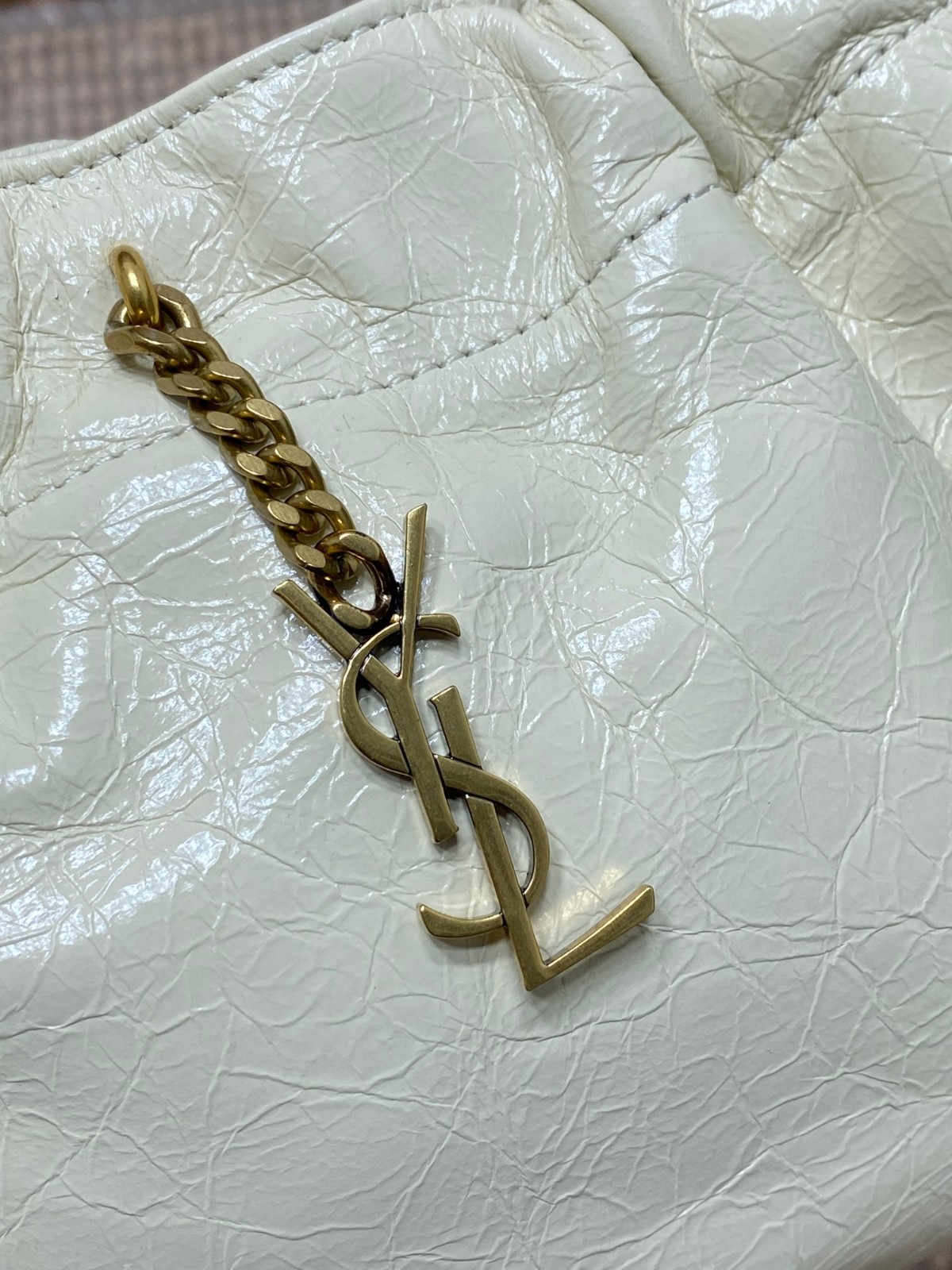 021 58123174 size 24x14x4cm