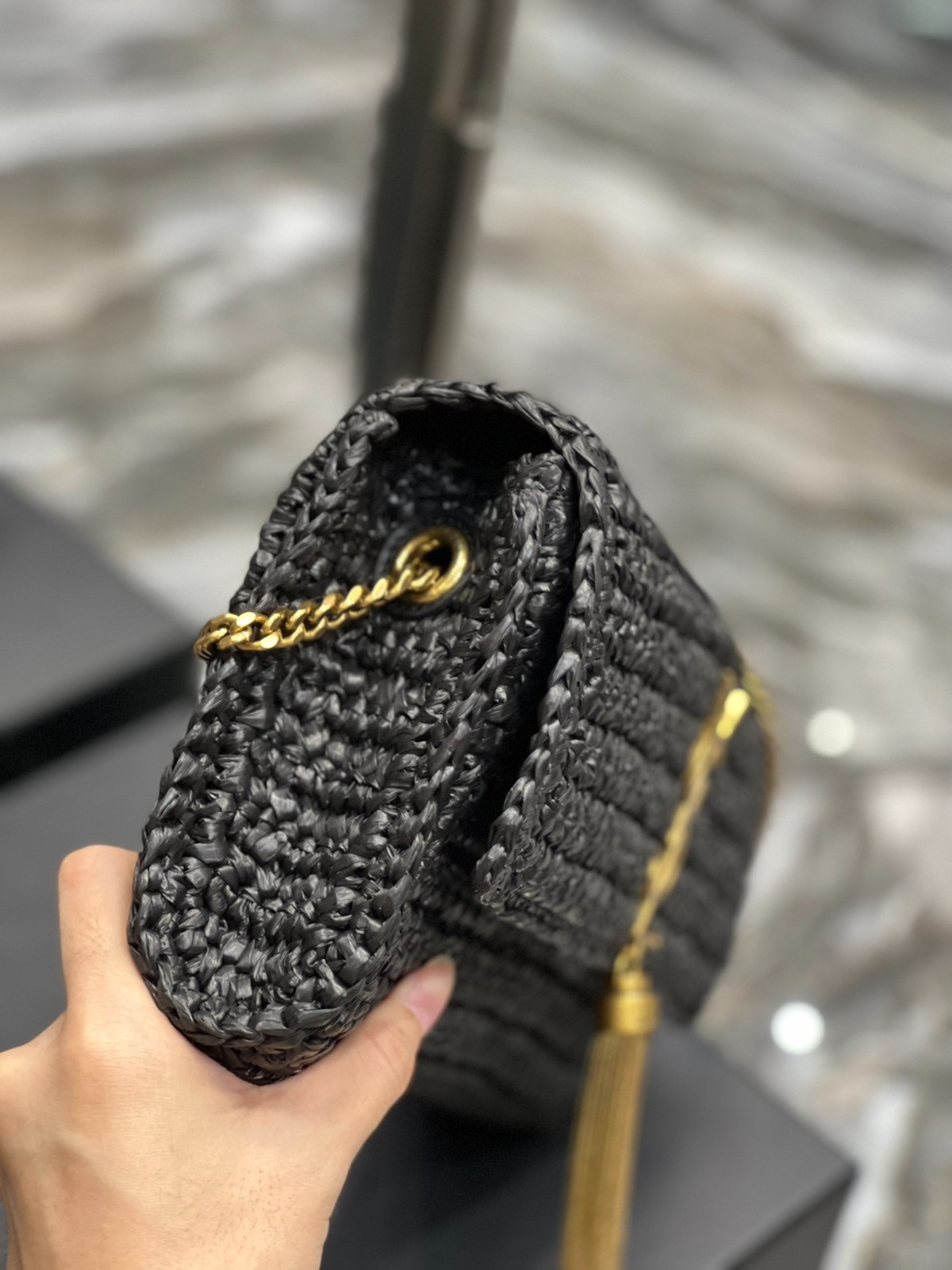 012 72123204 size 26x13.5x4.5cm