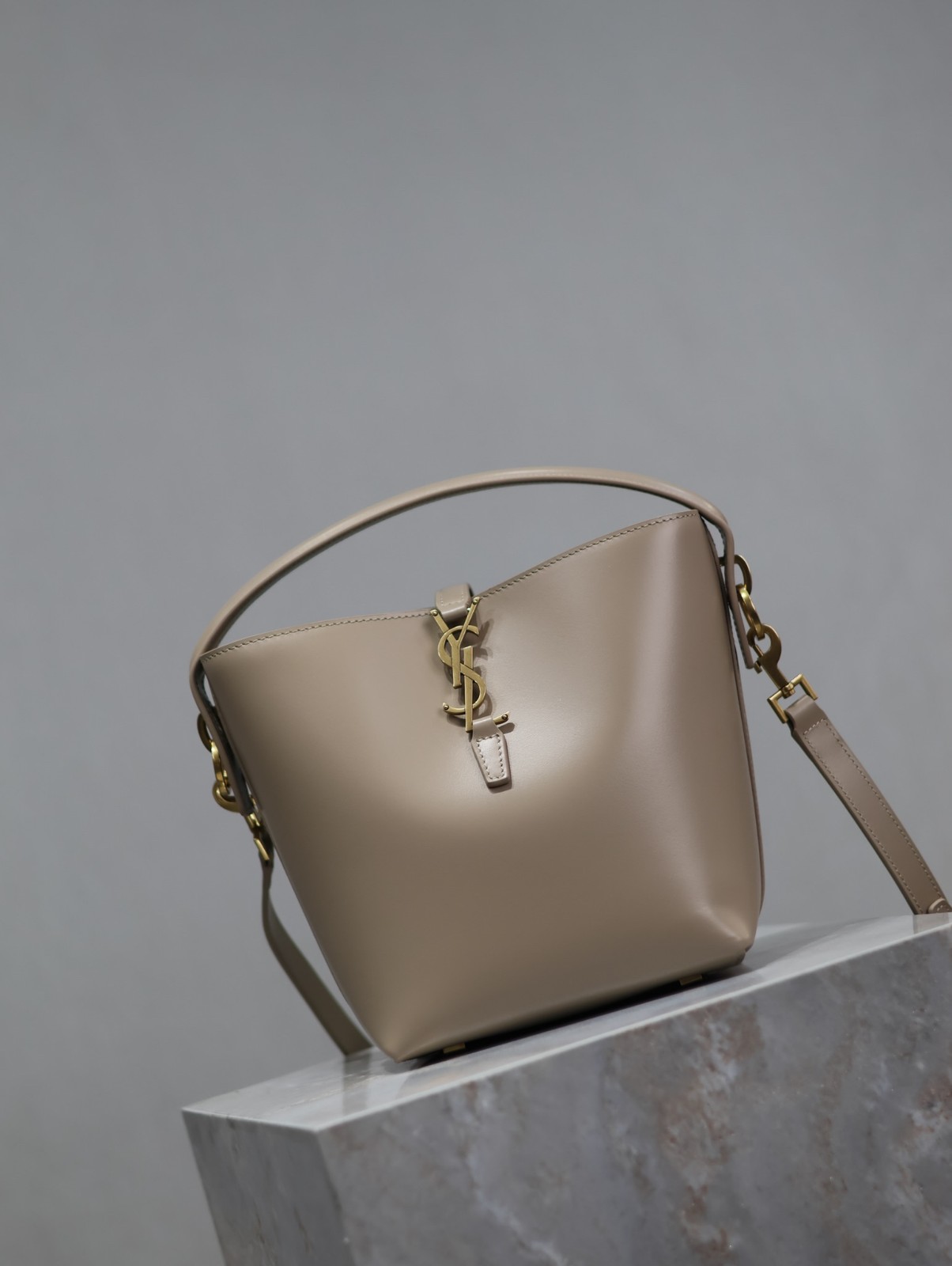 009 63123202;66123204 size 15x13x6cm;size 17x20x13cm