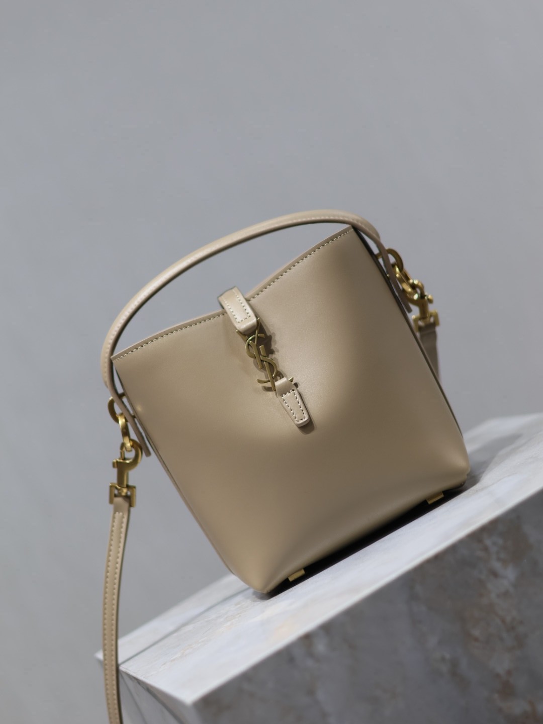 008 63123202;66123204 size 15x13x6cm;size 17x20x13cm