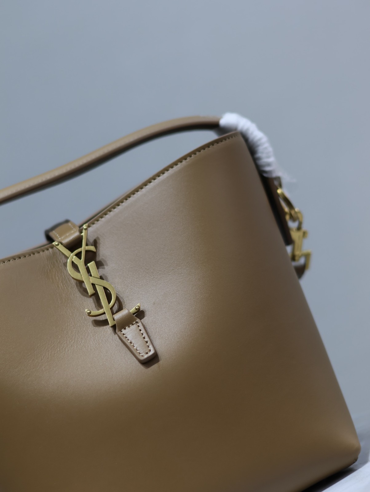 006 66123204;71123203 size 17×20×13cm;size 26×20×12cm