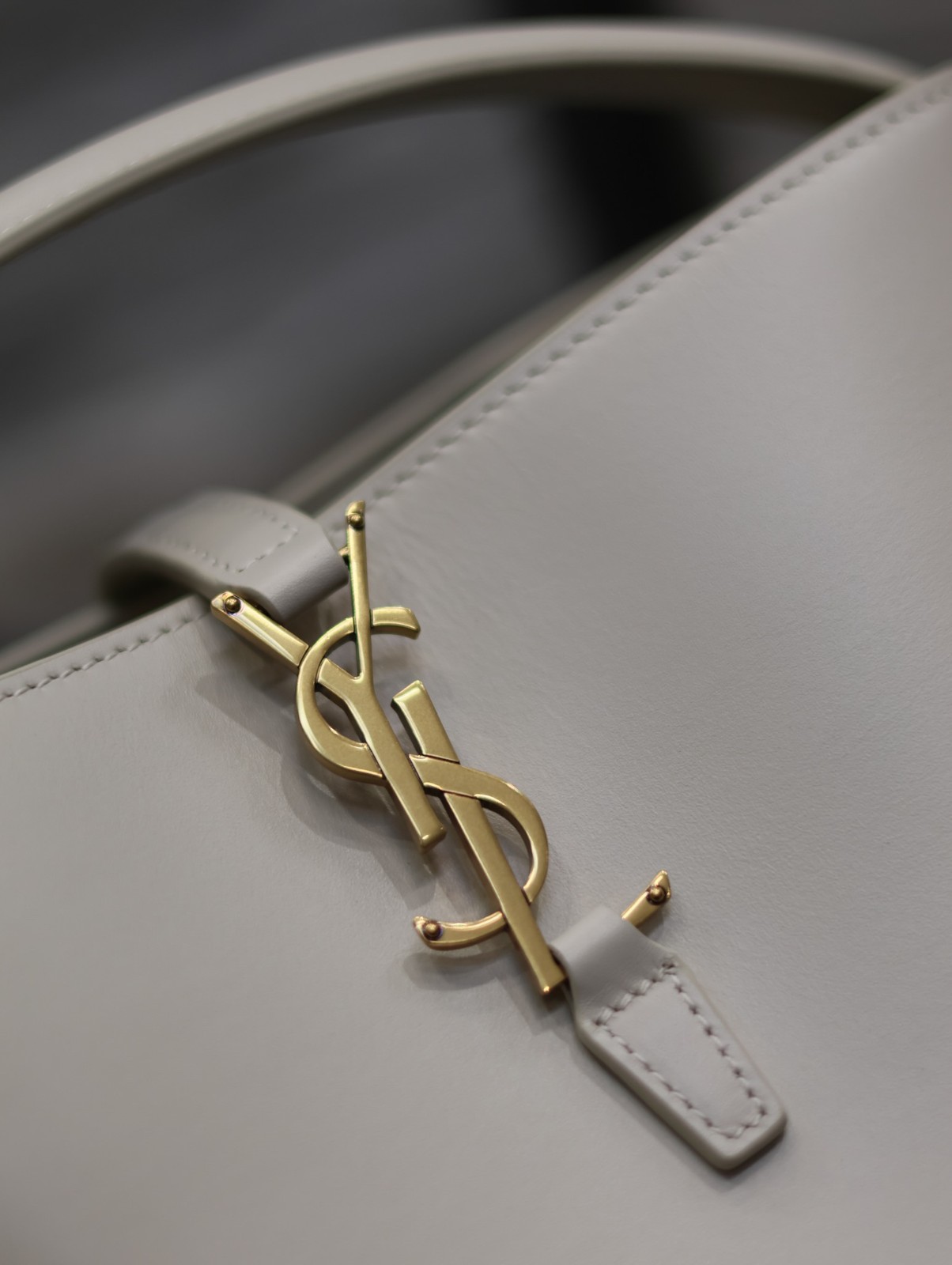 004 66123204;71123203 size 17×20×13cm;size 26×20×12cm