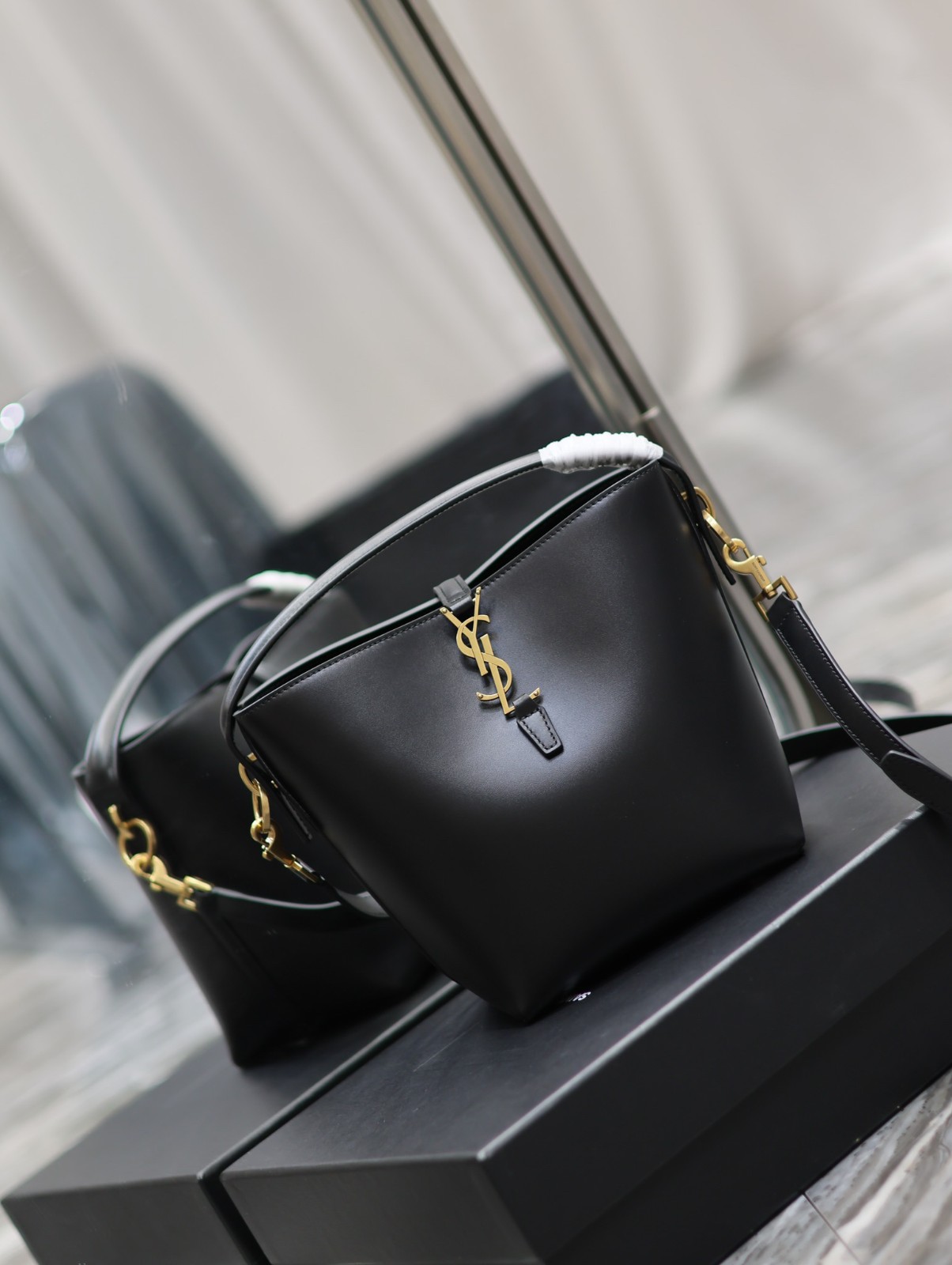 003 66123204;71123203 size 17×20×13cm;size 26×20×12cm