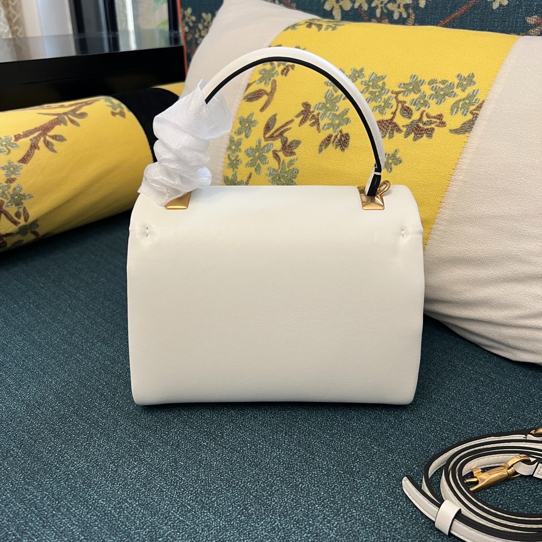 053 66123209 size 20x13x8.5cm