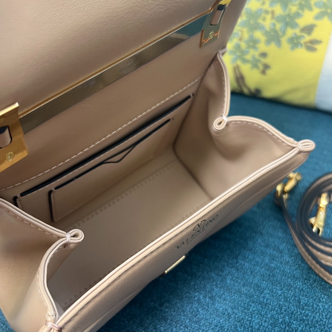 048 66123209 size 20x13x8.5cm