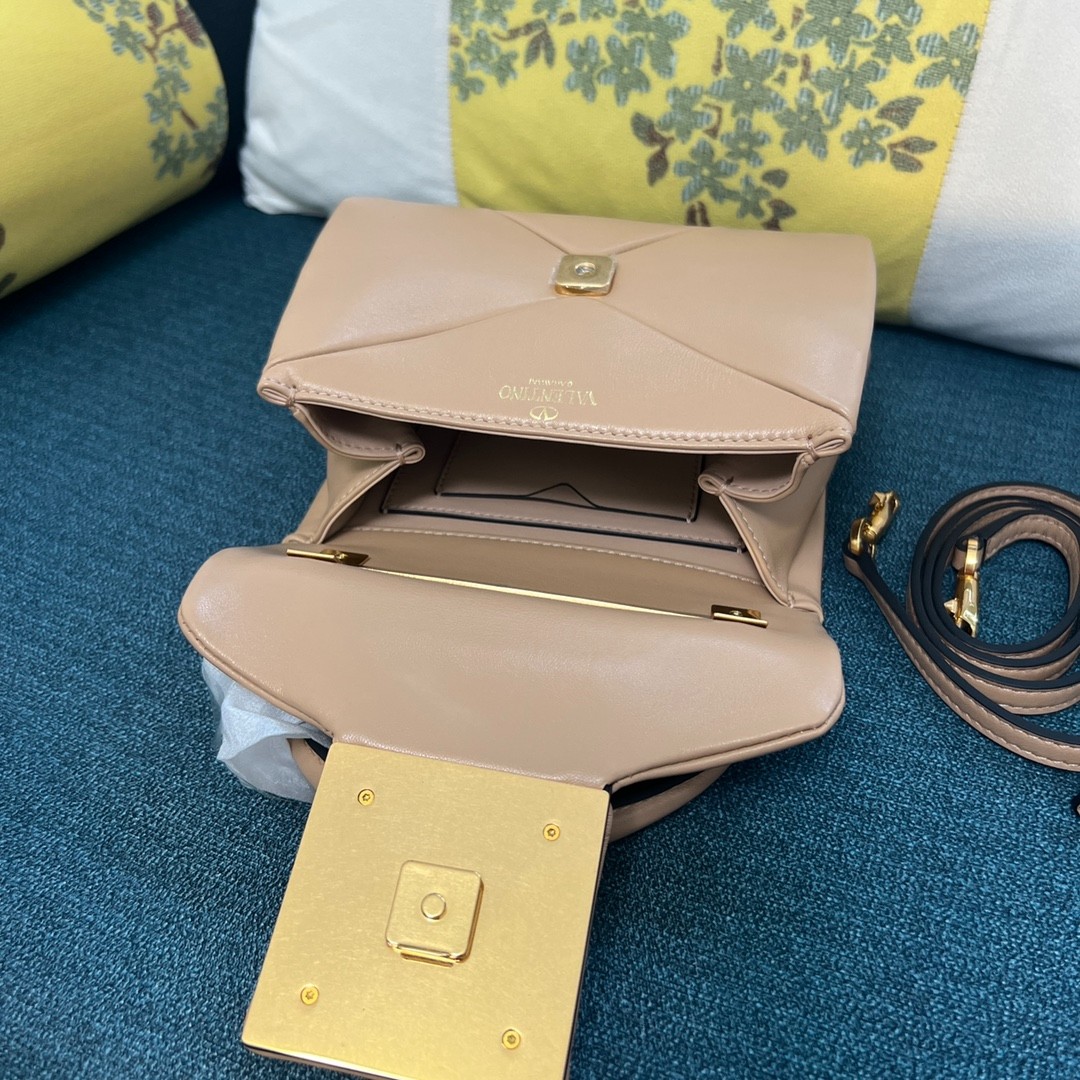 048 66123209 size 20x13x8.5cm