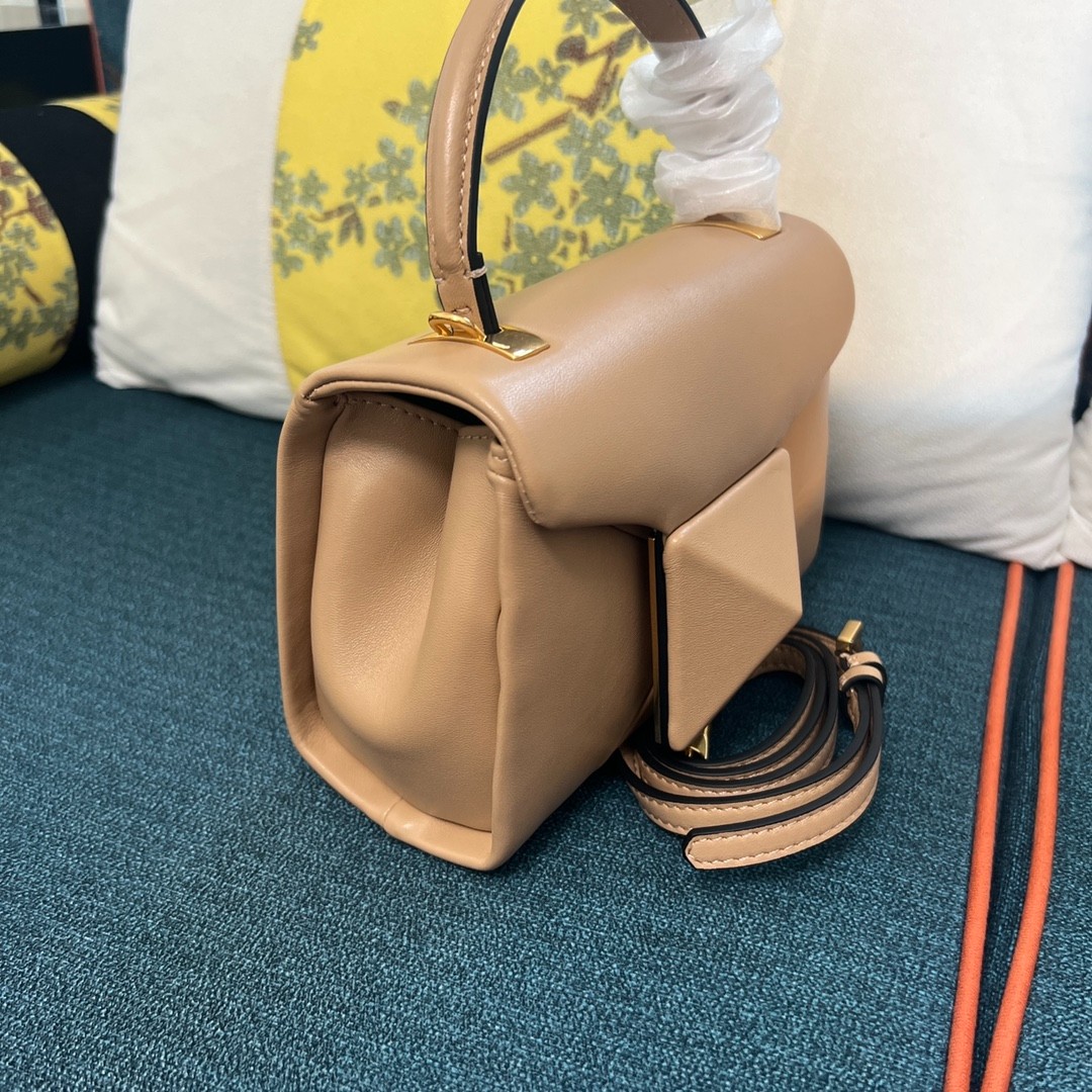 048 66123209 size 20x13x8.5cm