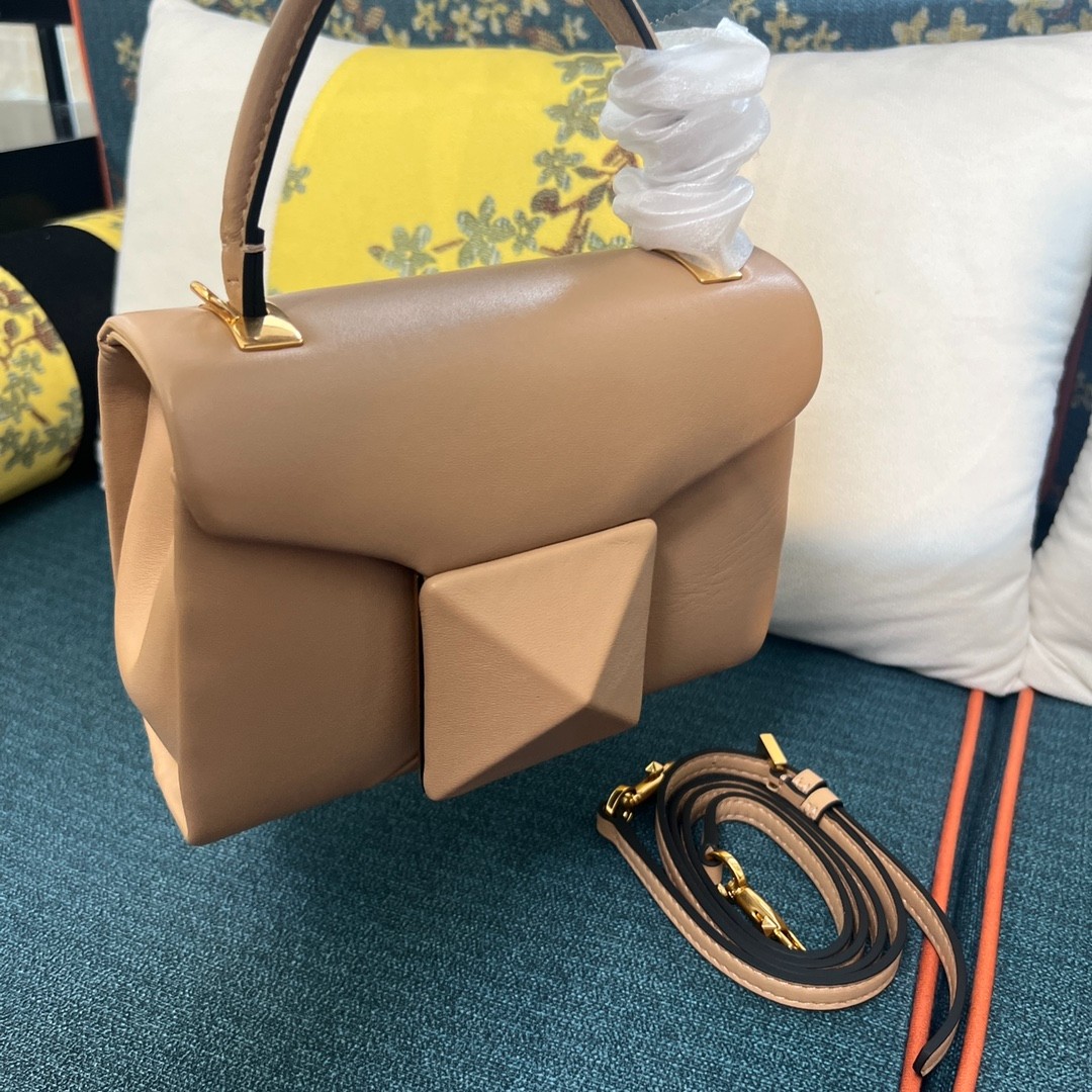 048 66123209 size 20x13x8.5cm