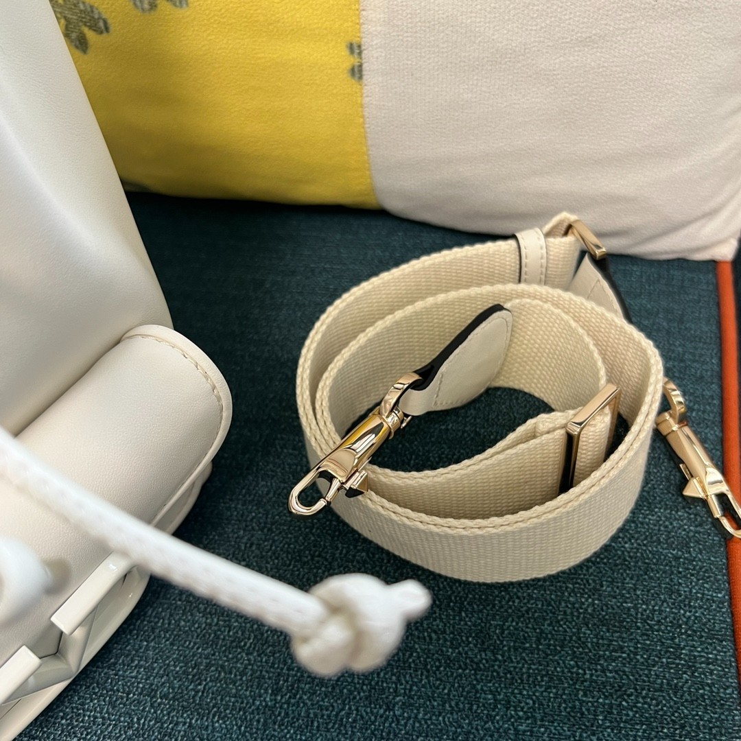 044 72123214 size 16x19x11cm