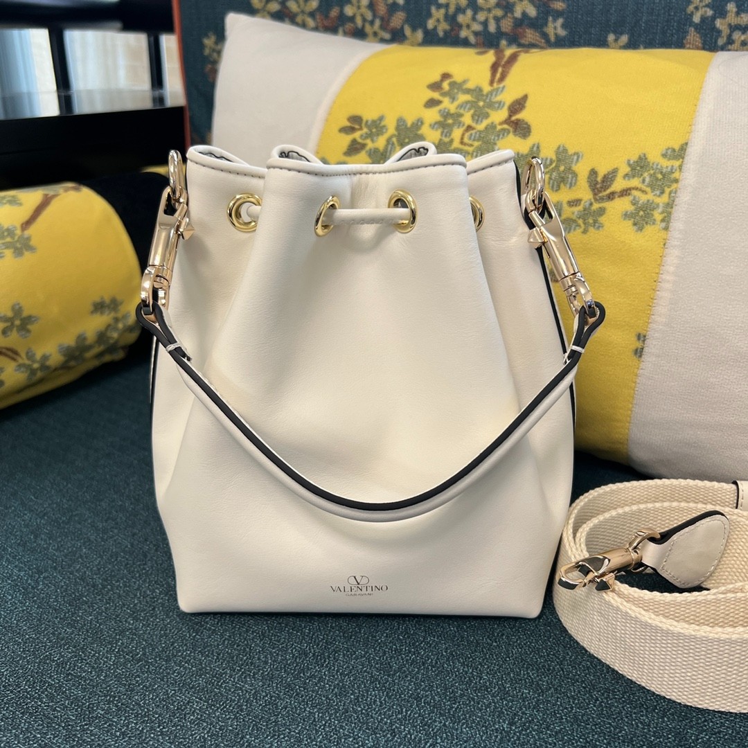 044 72123214 size 16x19x11cm