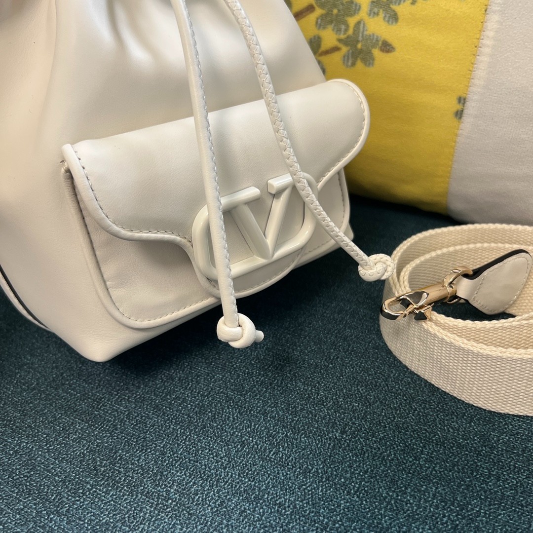 044 72123214 size 16x19x11cm