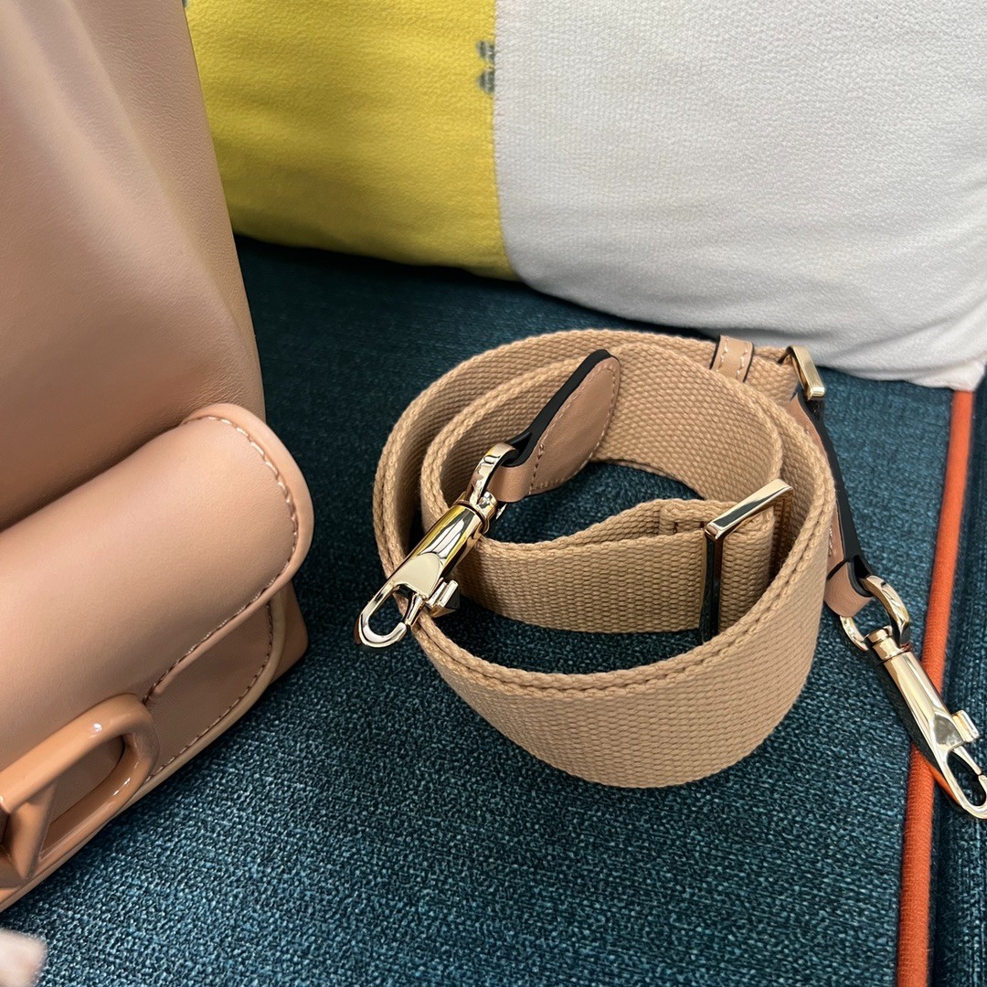 040 72123214 size 16x19x11cm