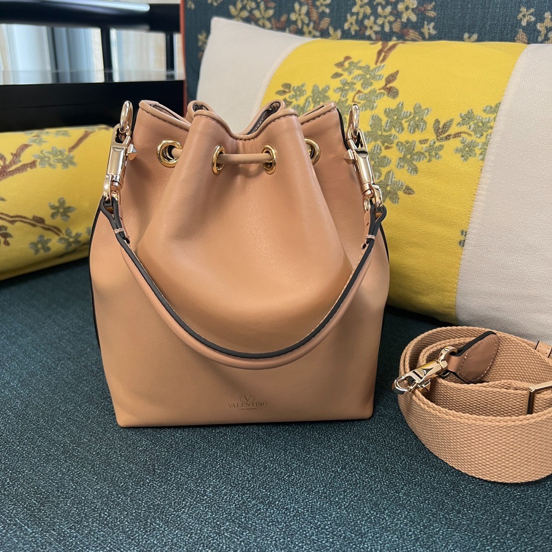 040 72123214 size 16x19x11cm