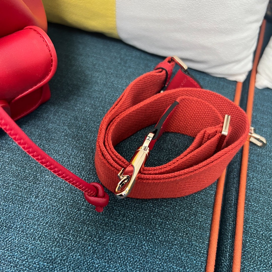039 72123214 size 16x19x11cm