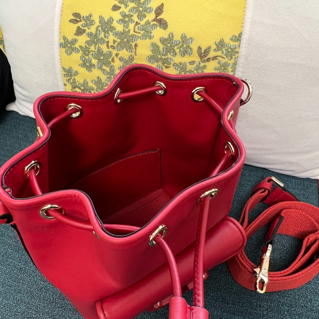 039 72123214 size 16x19x11cm