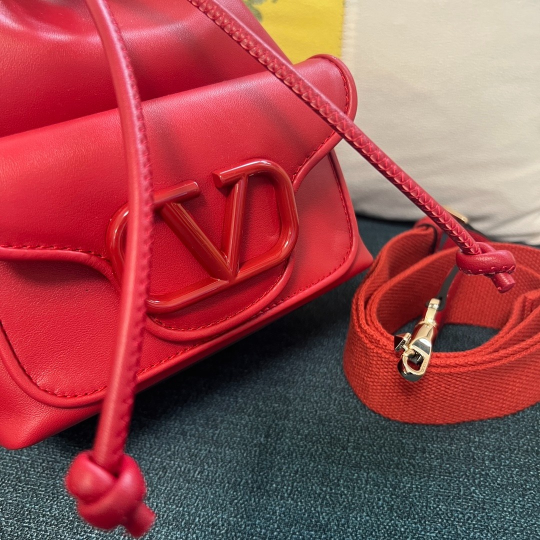 039 72123214 size 16x19x11cm