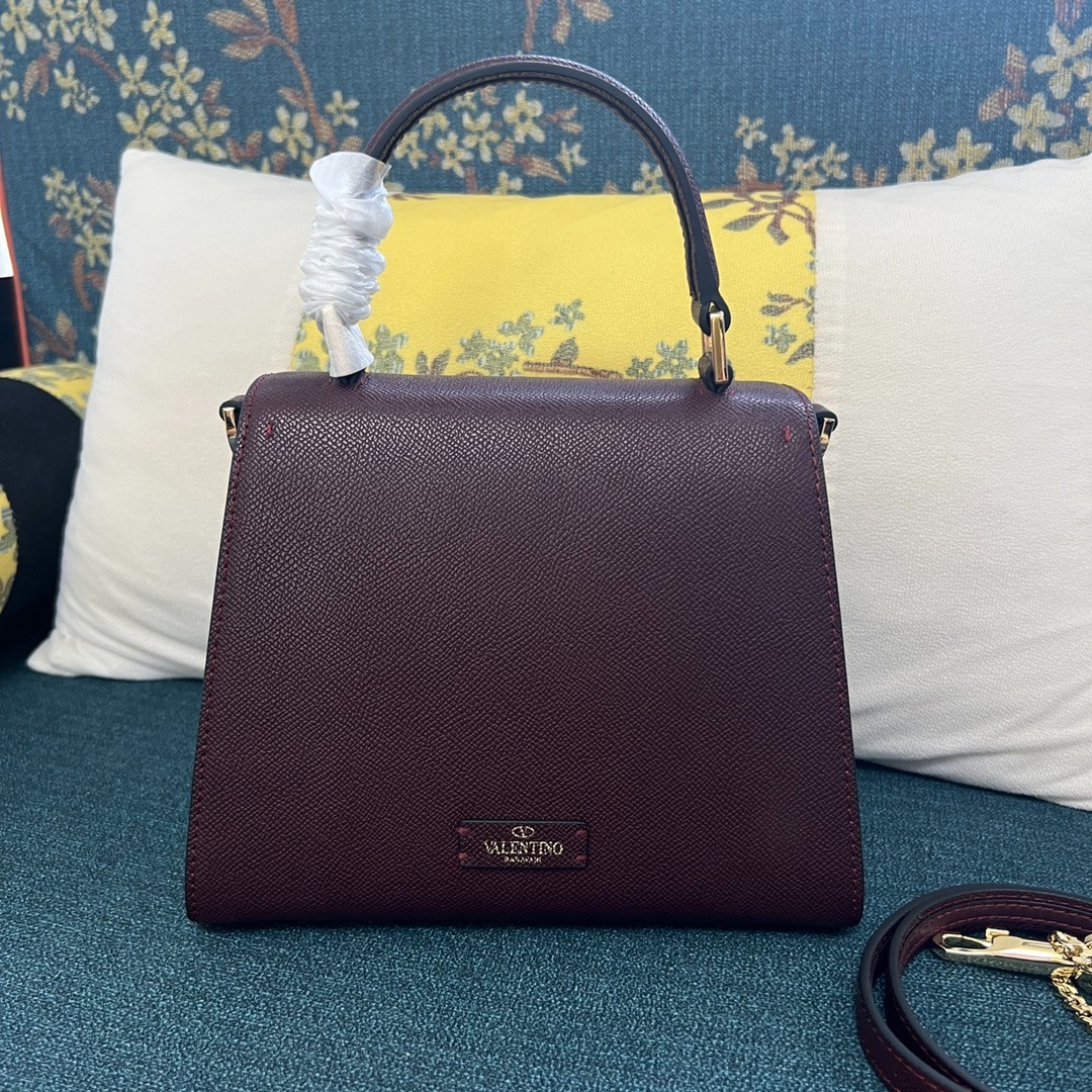 037 68123192 size 22x17x9cm