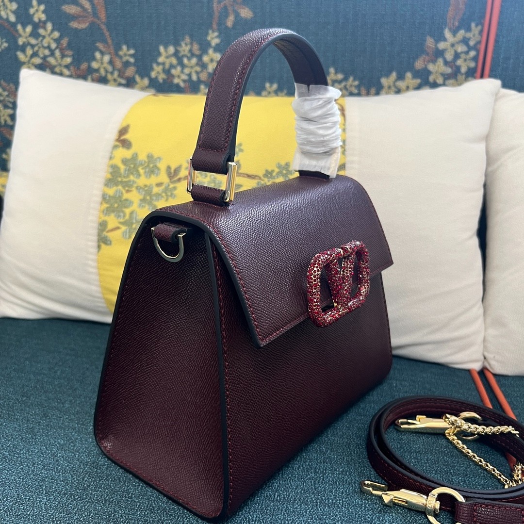 037 68123192 size 22x17x9cm