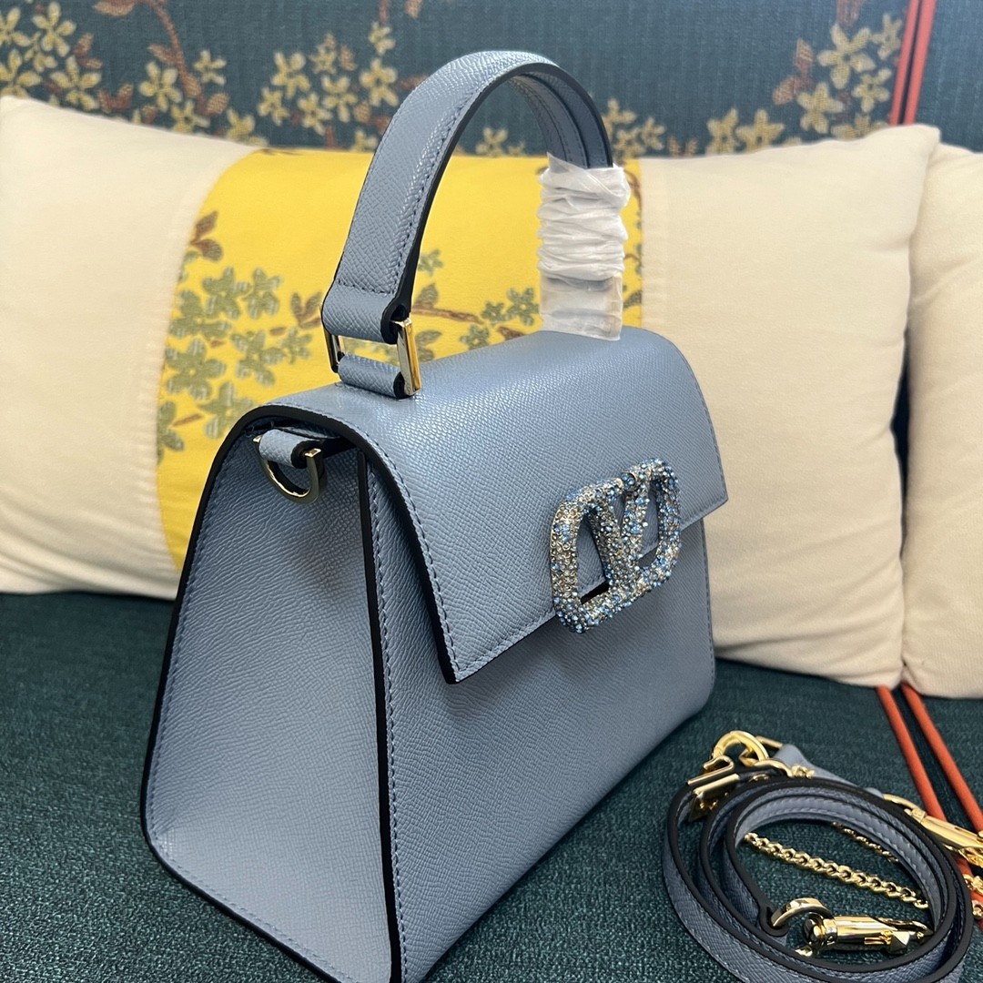 036 68123192 size 22x17x9cm