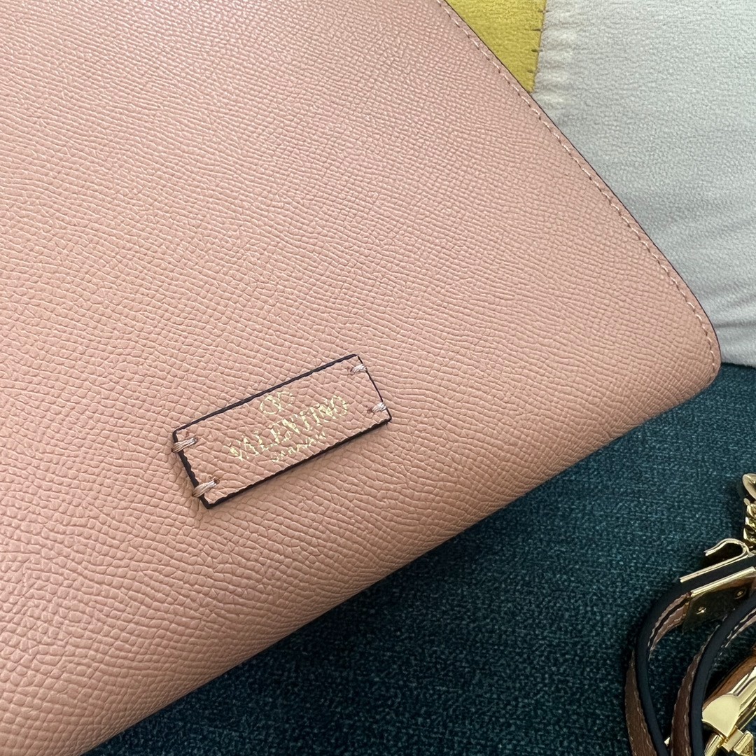 034 68123192 size 22x17x9cm