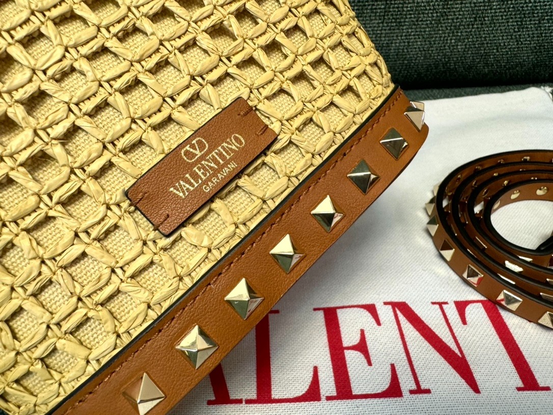 026 70123202 size 16x19x8.5cm