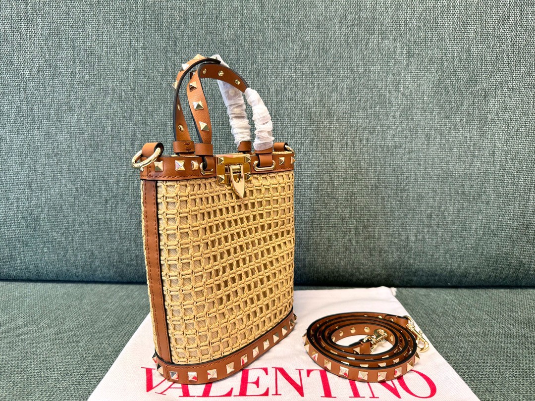 026 70123202 size 16x19x8.5cm