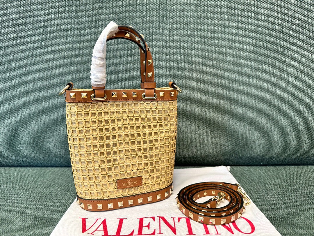 026 70123202 size 16x19x8.5cm