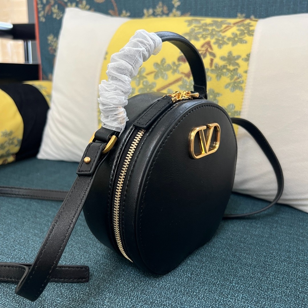 015 63123197 size 16x15x6.5cm