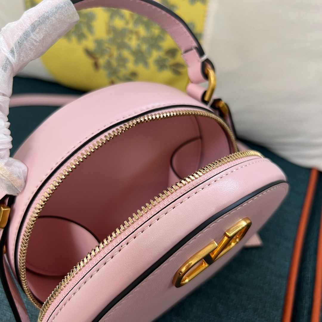 013 63123197 size 16x15x6.5cm