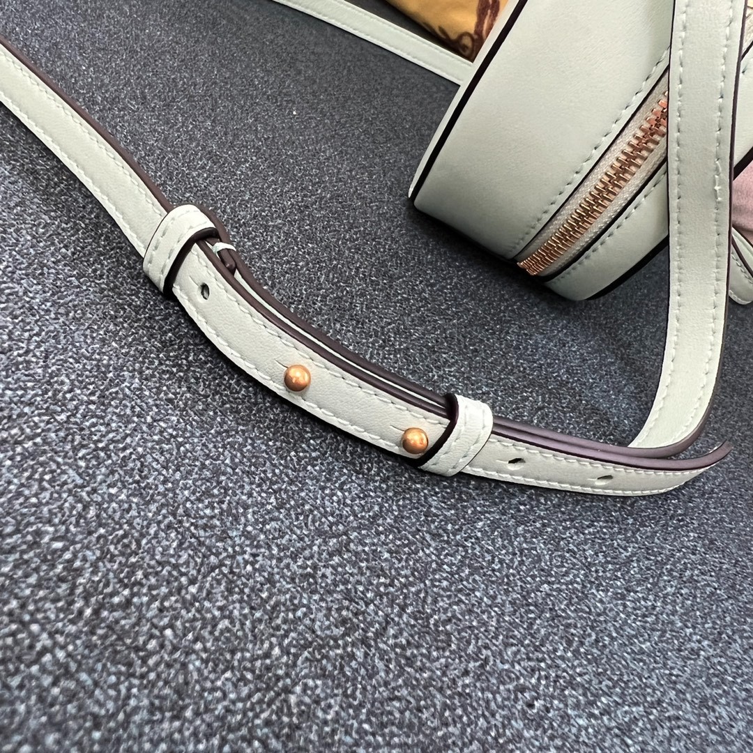012 63123197 size 16x15x6.5cm