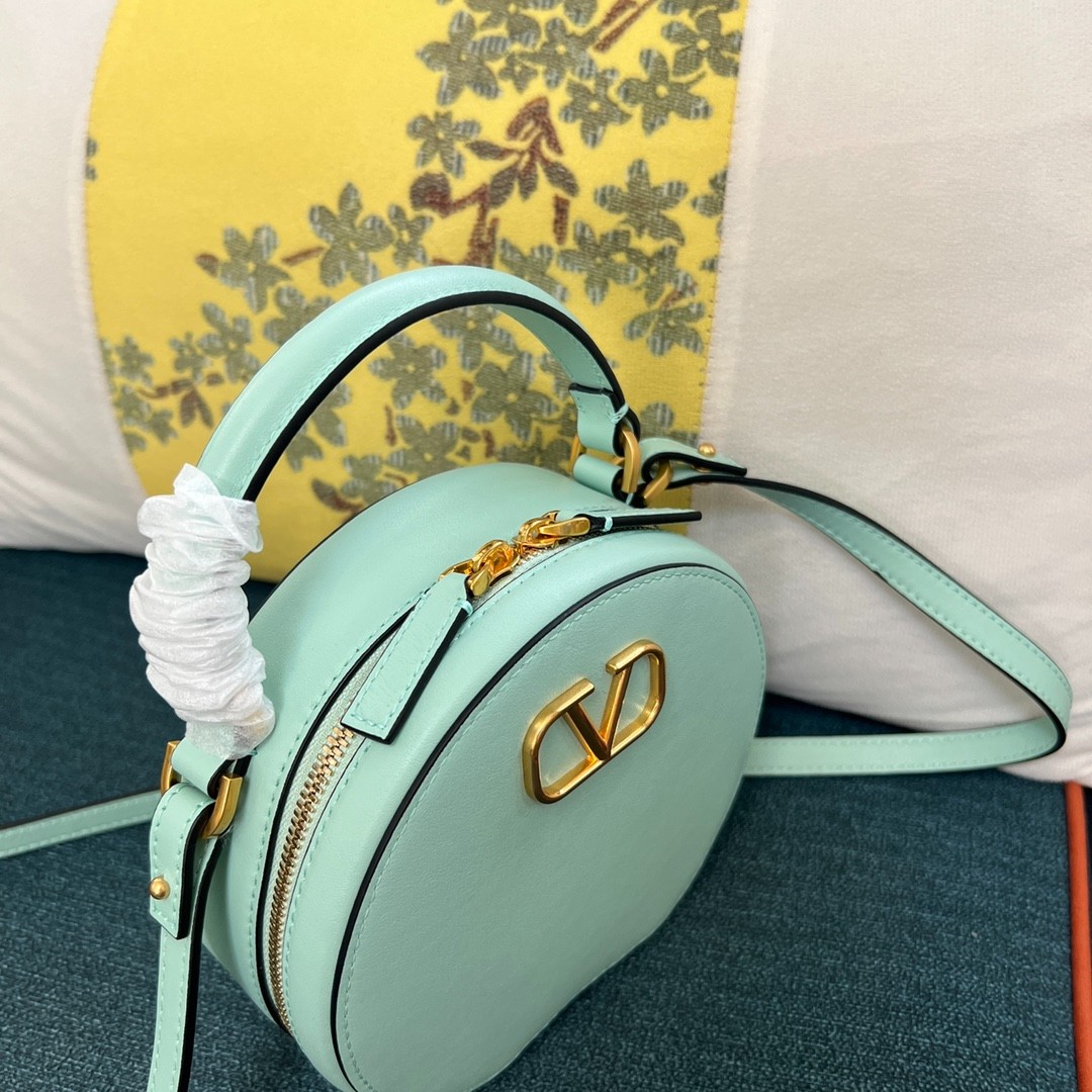 012 63123197 size 16x15x6.5cm