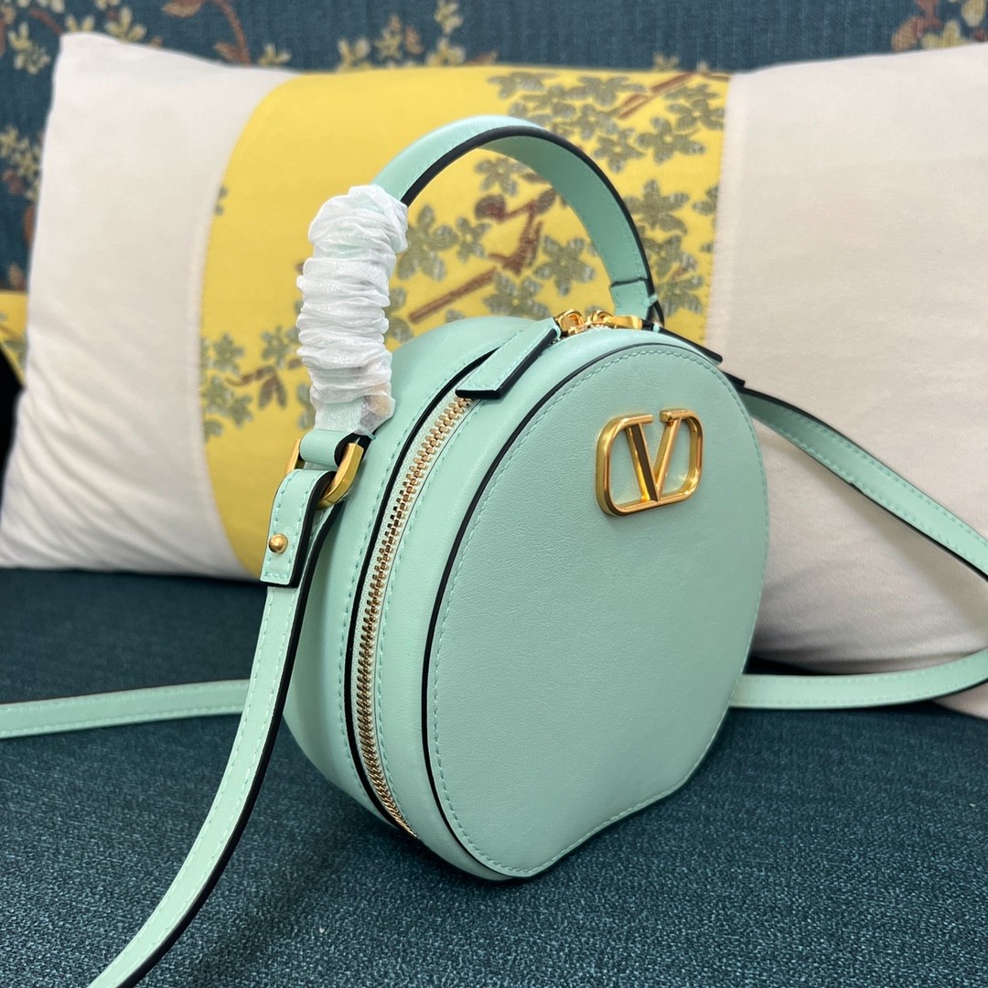 012 63123197 size 16x15x6.5cm