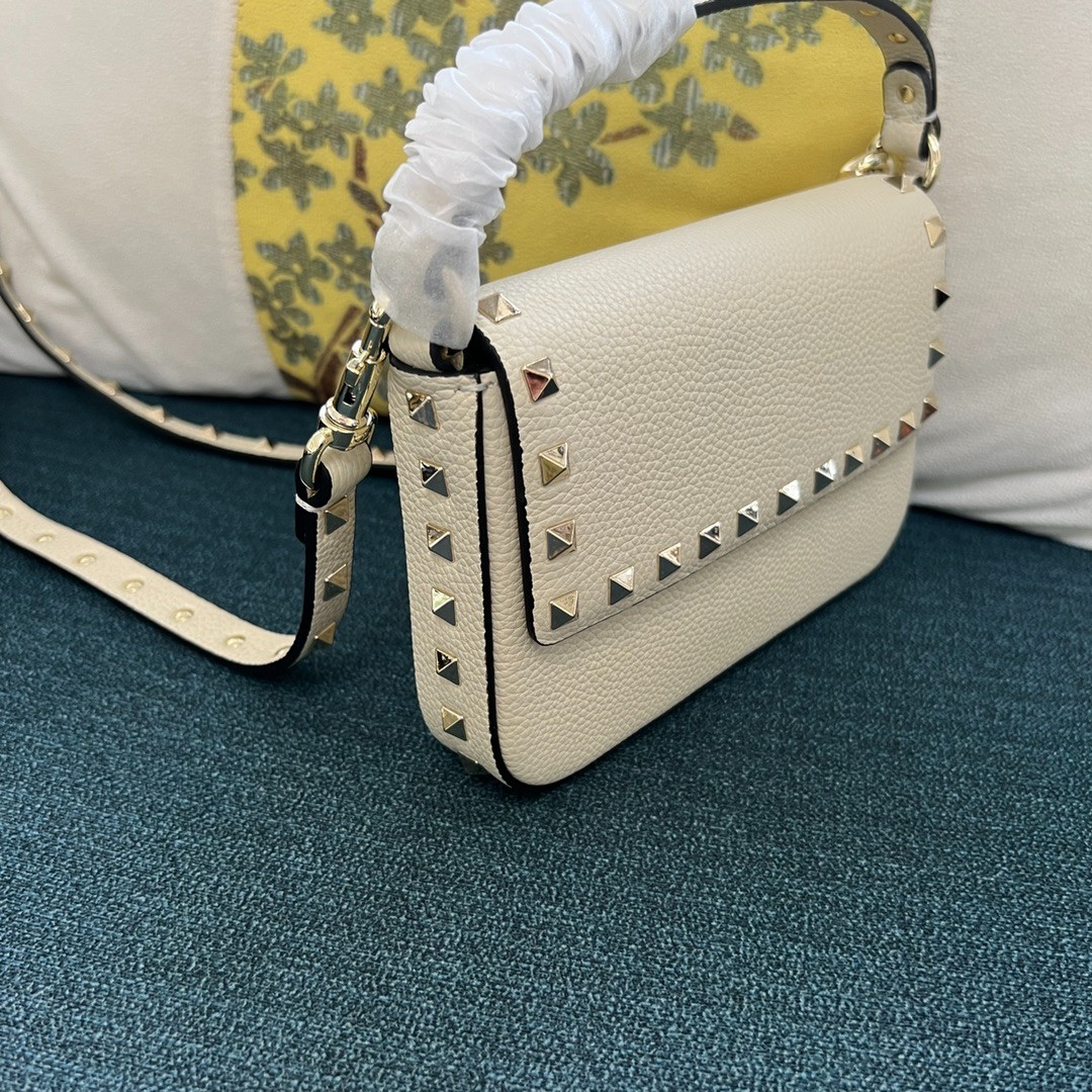 005 57123169 size 19x13.5x3cm