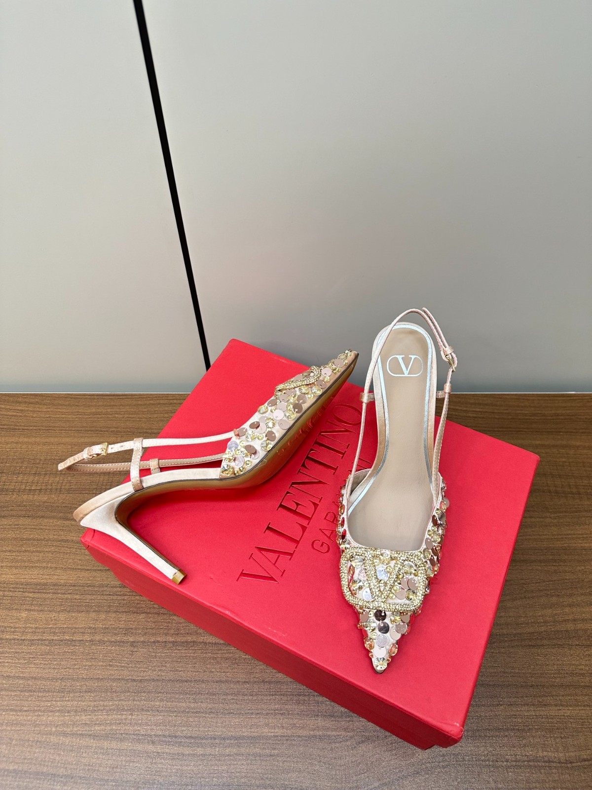 016 40123132 size 35-41