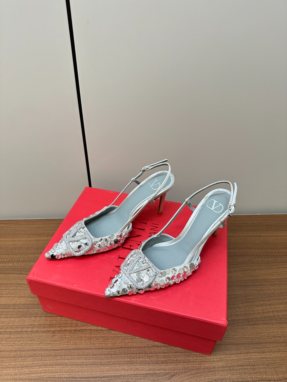 015 40123132 size 35-41