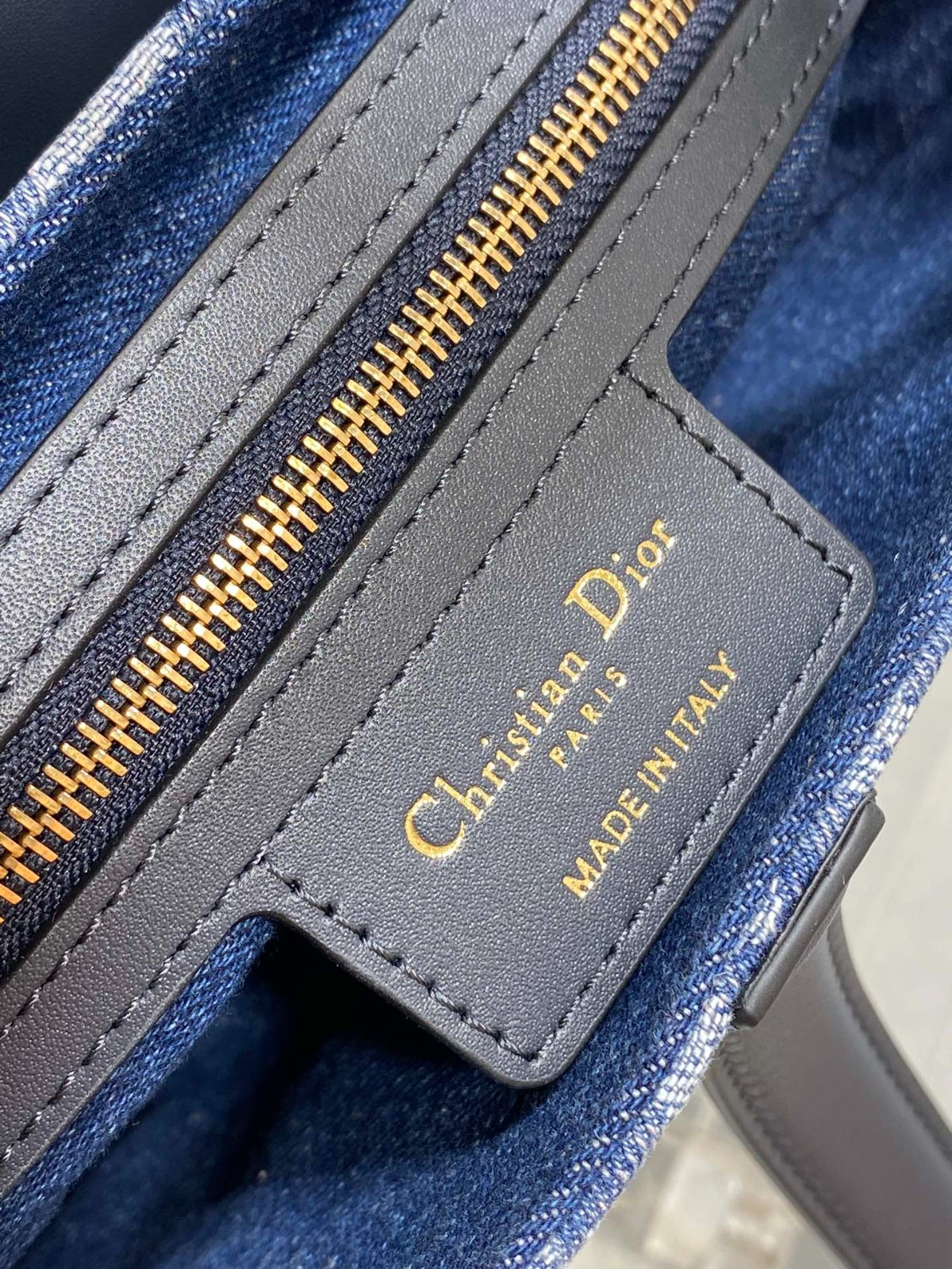 063 68123201 size 25.5x6.5x20cm