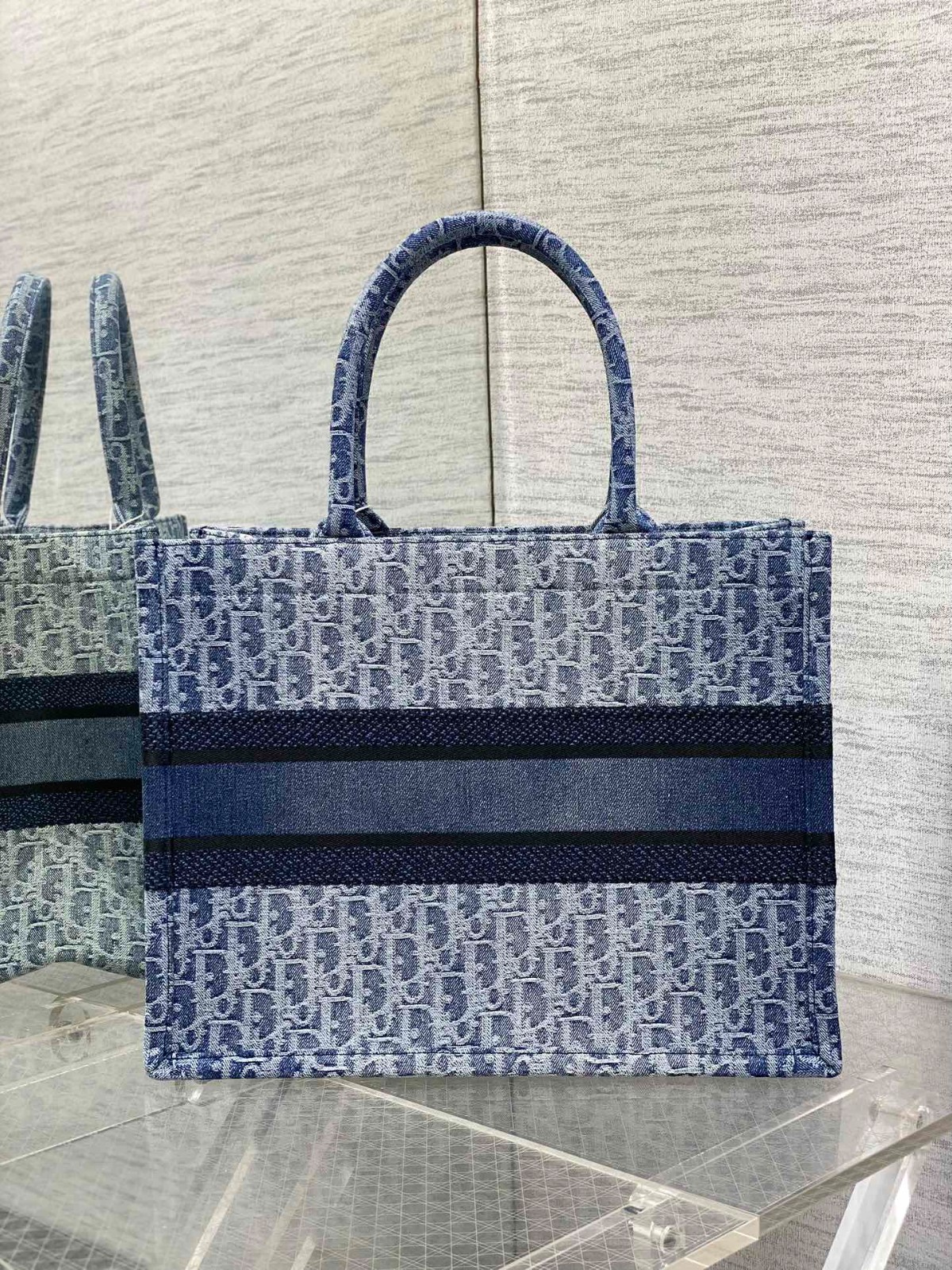 060 52123161 size 36x16x28cm