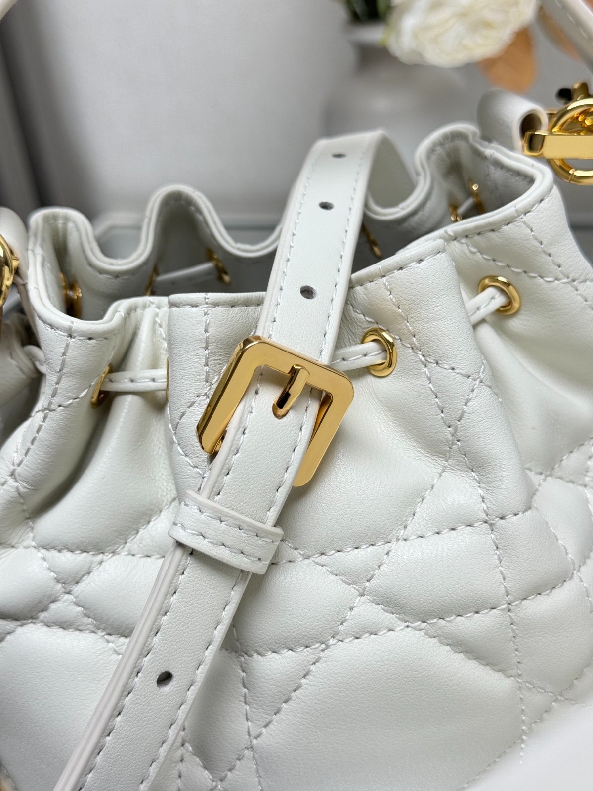 031 59123176 size 17x16x9cm