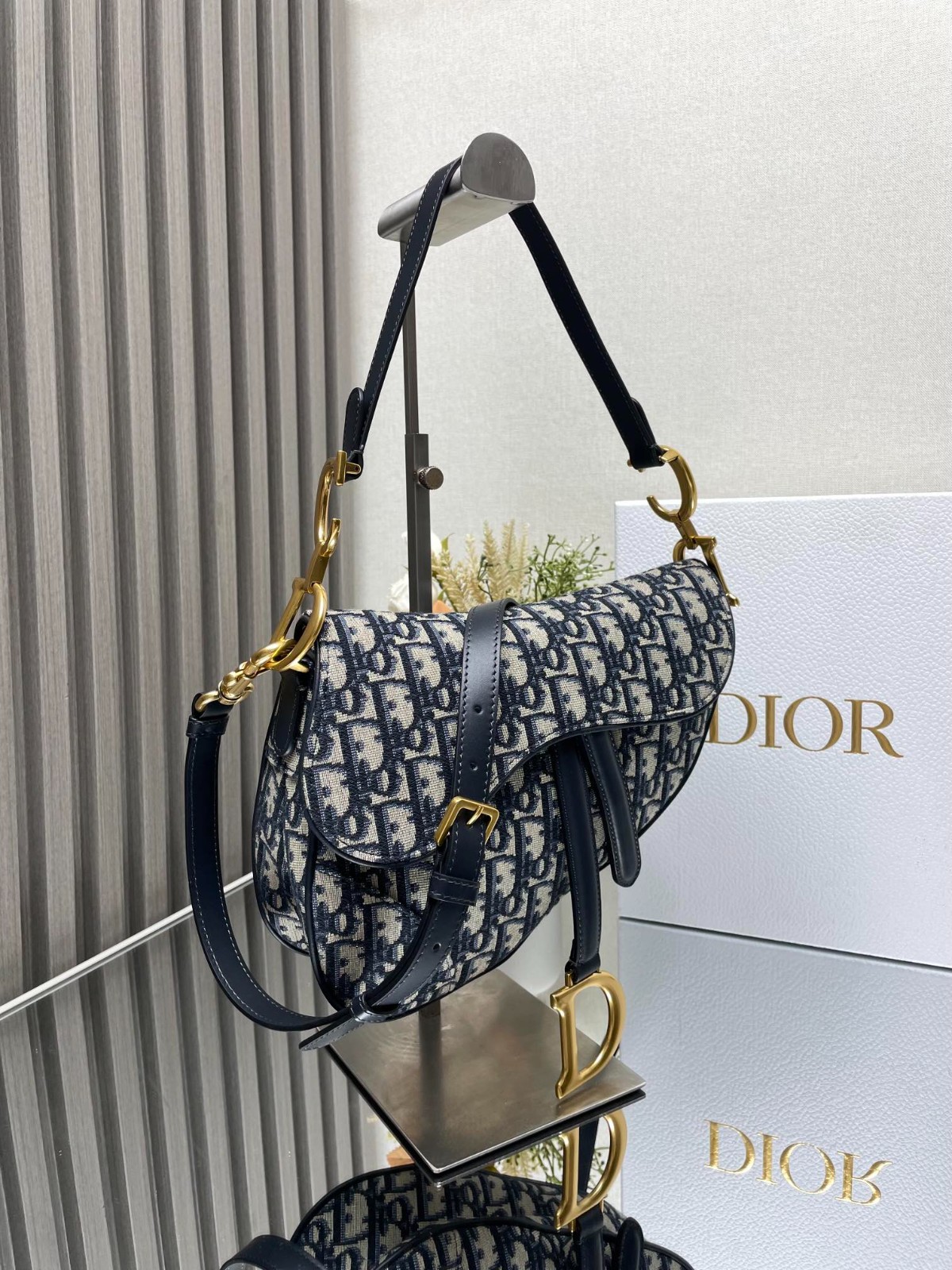 030 56123169 size 25.5×20×6.5cm