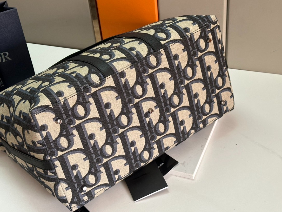 018 65123204 size 63x37.5x24cm