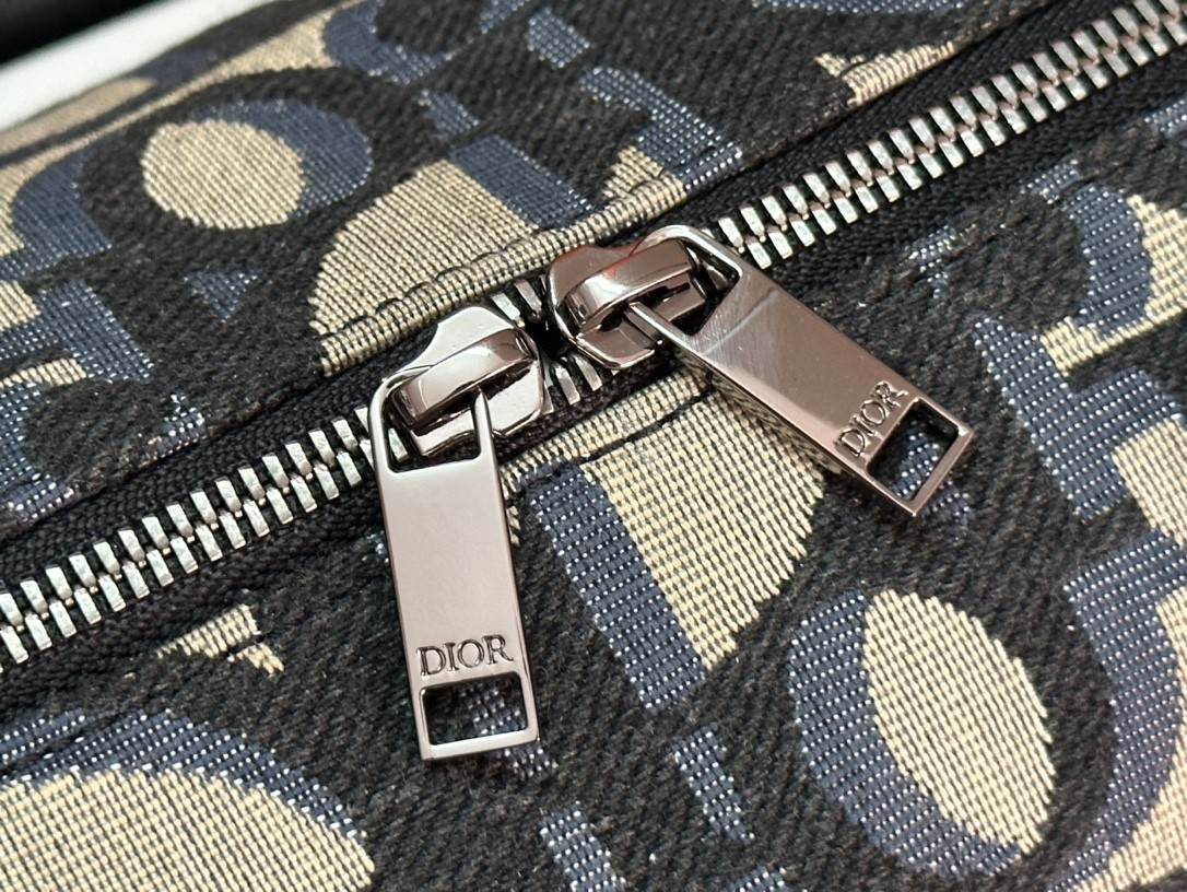 018 65123204 size 63x37.5x24cm