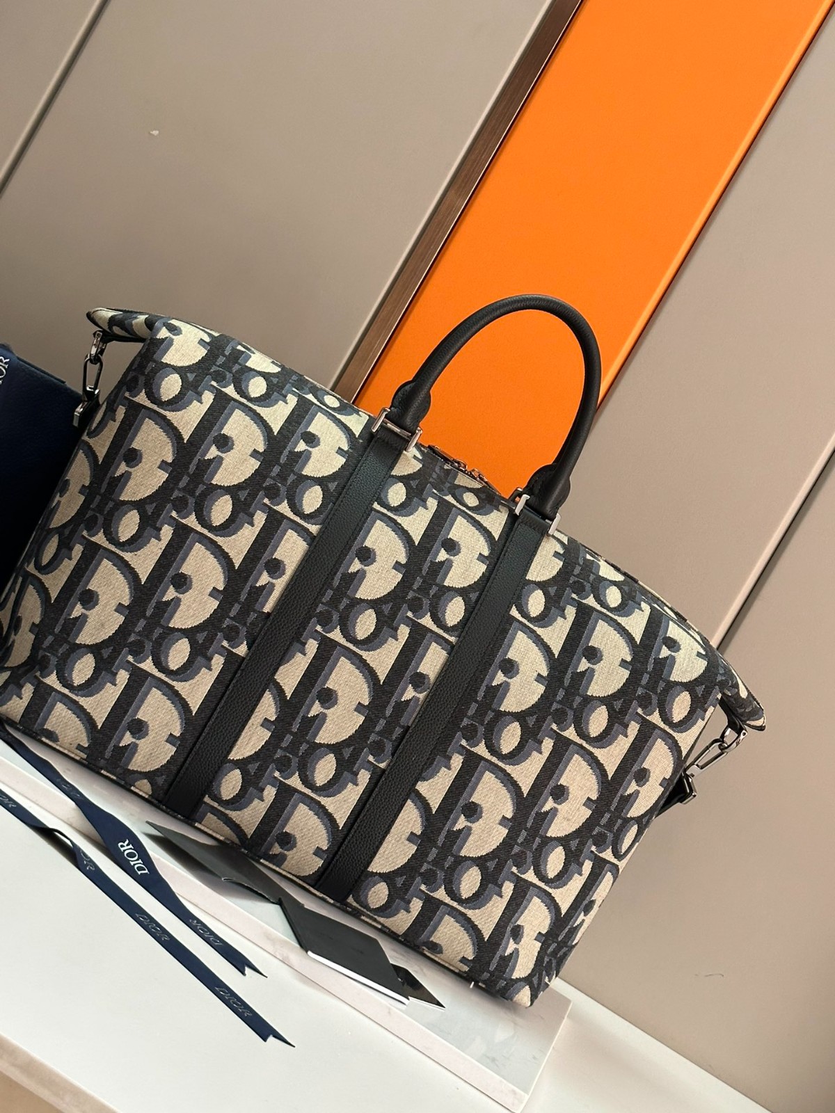 018 65123204 size 63x37.5x24cm