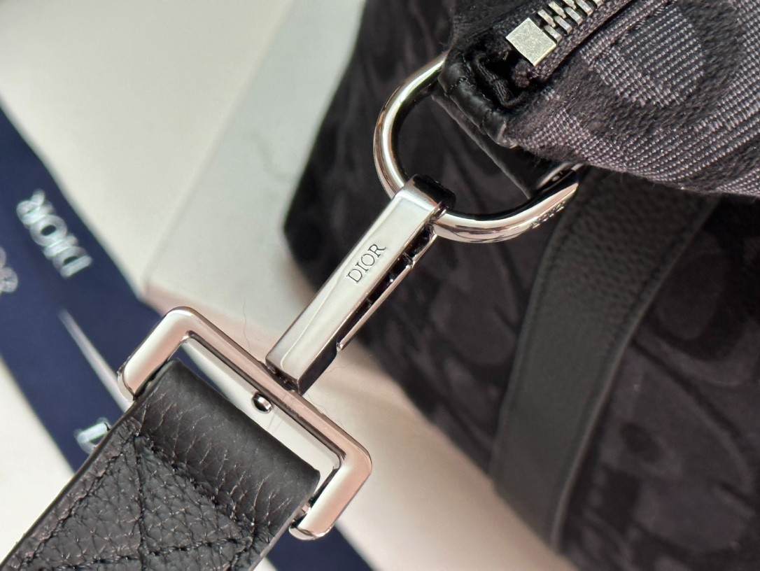 017 65123204 size 63x37.5x24cm