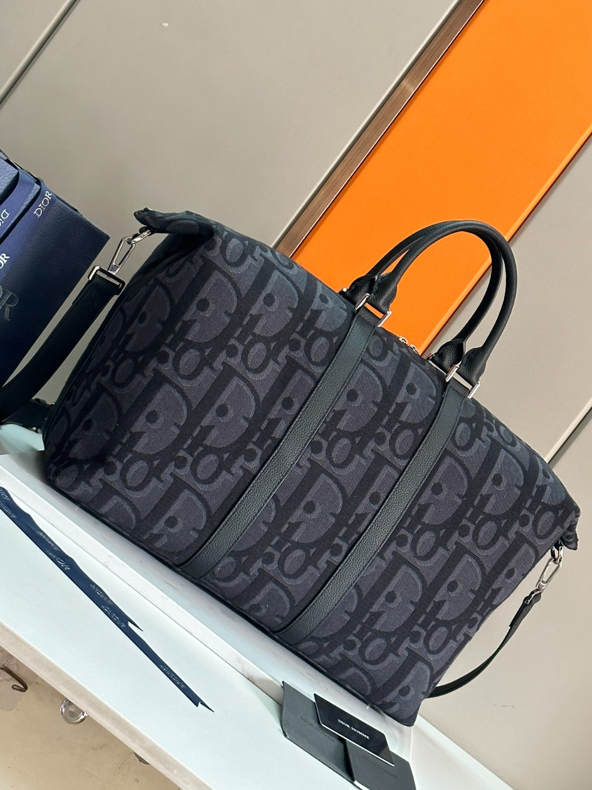 017 65123204 size 63x37.5x24cm