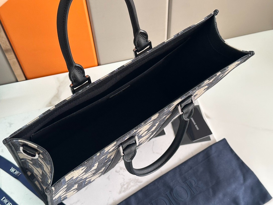 014 58123172 size 45x60cm