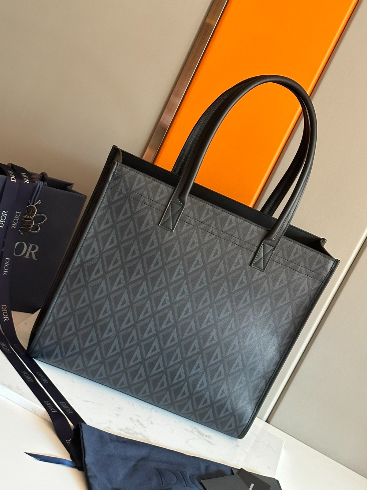 009 50123164 size 39x35x11cm