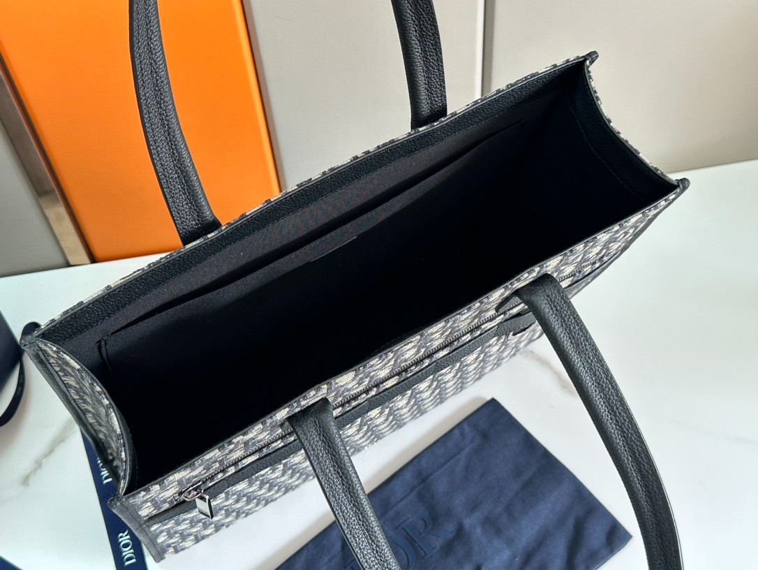 007 50123164 size 39x35x11cm
