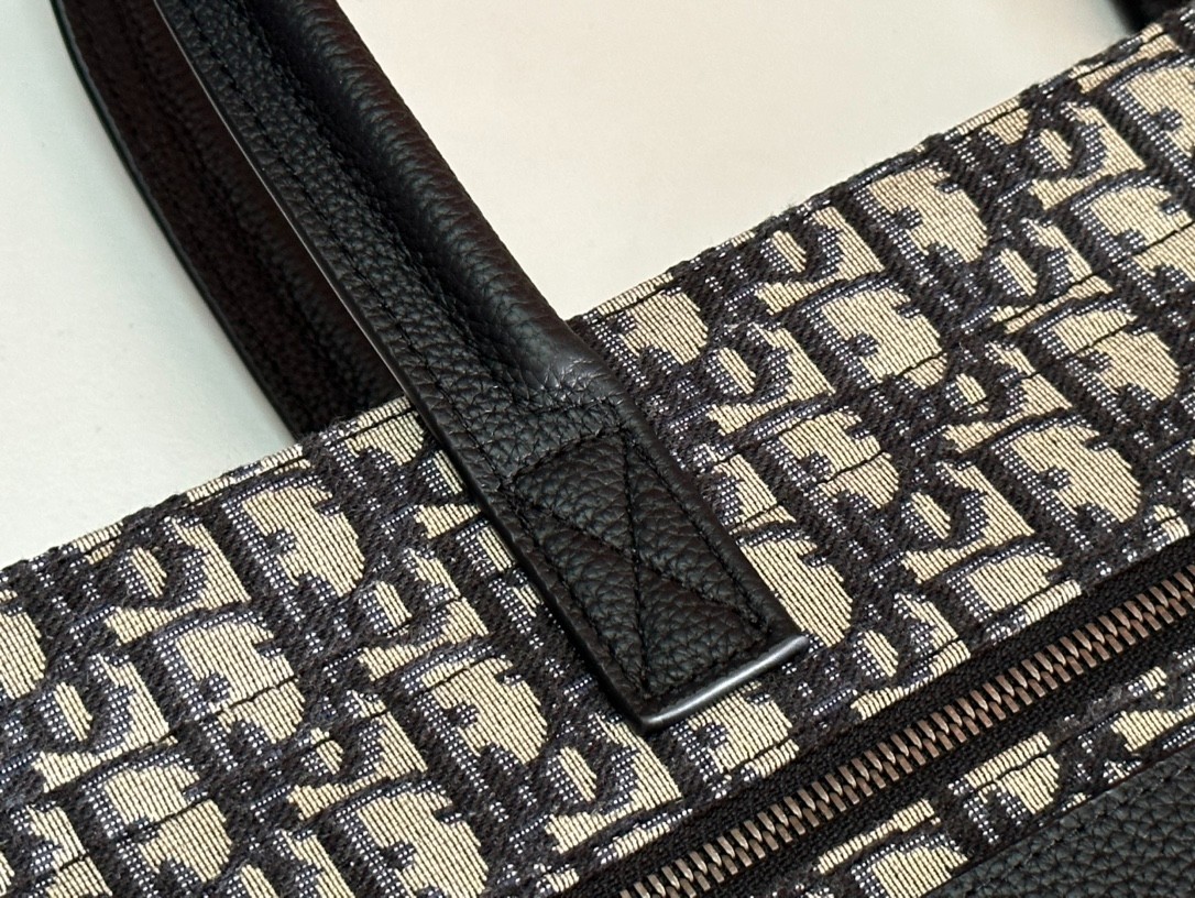 007 50123164 size 39x35x11cm